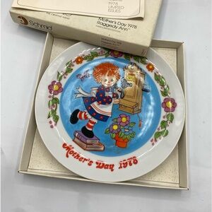 Mother's Day 1978 Old Fashion Telephone Call Raggedy Ann 7 5/8" Plate by Schmid